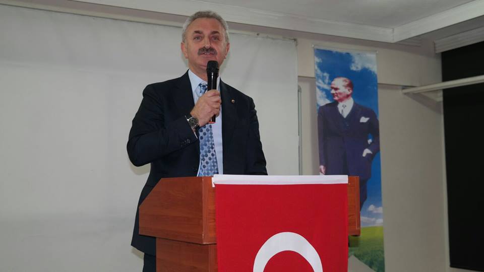 Kocaeli Valimiz Sn. Hüseyin AKSOY ve ilçe protokolümüzün yetkilileri tarafından eğitime ve bölgemizin gelişimine sağladığı tüm katkılardan dolayı Başkanımızın tebrik edilerek, plaketini Valimizin elinden almasının gururunu yaşadık.