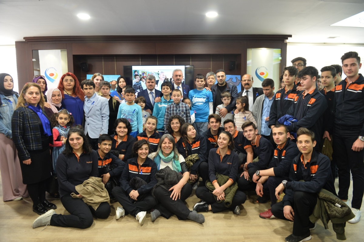 2 Nisan Otizm Farkındalık Günü Resim Sergisi 