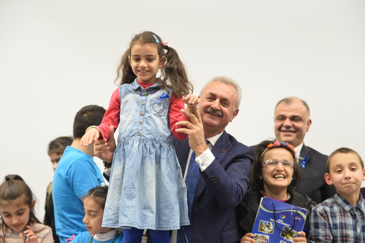 2 Nisan Otizm Farkındalık Günü Resim Sergisi 