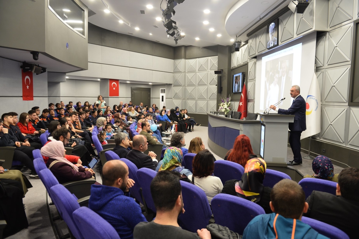 2 Nisan Otizm Farkındalık Günü Resim Sergisi 