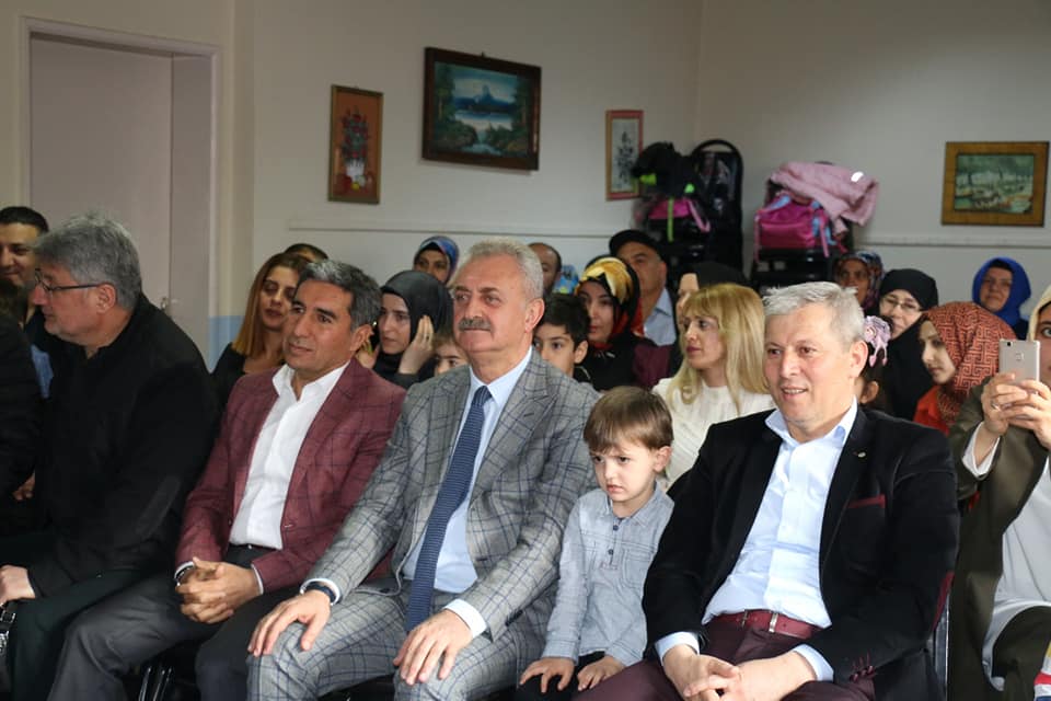 Gebze Atatürk İlköğretim Okulu öğrencilerinin Yazar Olma Yolunda adlı proje tanıtımı programı