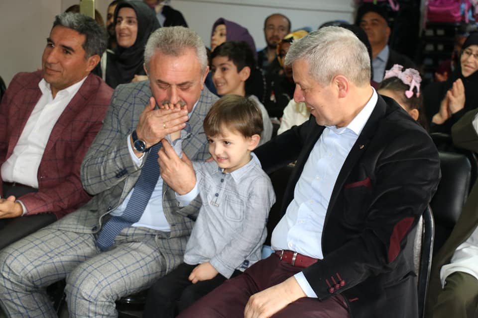 Gebze Atatürk İlköğretim Okulu öğrencilerinin Yazar Olma Yolunda adlı proje tanıtımı programı