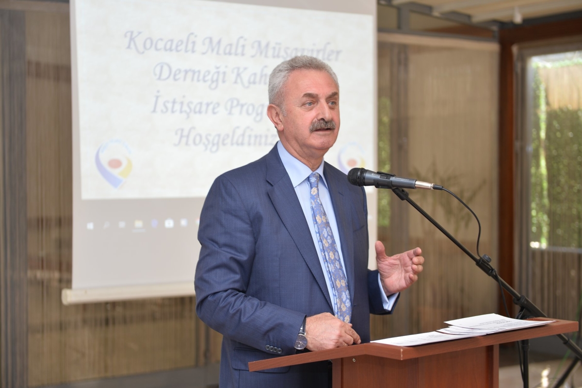 Kocaeli Mali Müşavirler Derneği ve Gebze temsilciliği ile mesleki sorunlar ve çözüm önerilerilerine yönelik ortaklaşa düzenlemiş olduğumuz istişare toplantısı