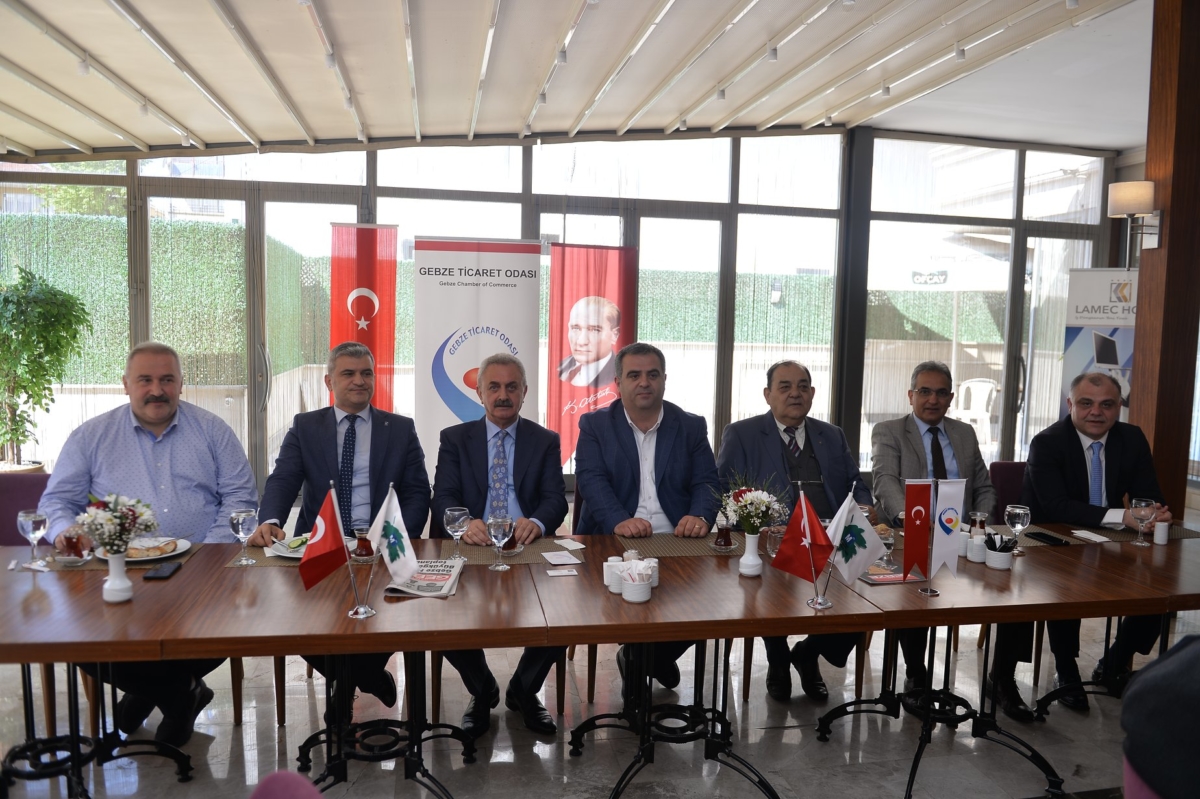 Kocaeli Mali Müşavirler Derneği ve Gebze temsilciliği ile mesleki sorunlar ve çözüm önerilerilerine yönelik ortaklaşa düzenlemiş olduğumuz istişare toplantısı