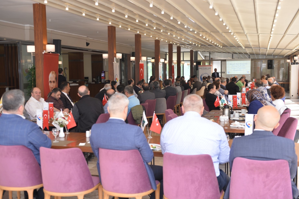 Kocaeli Mali Müşavirler Derneği ve Gebze temsilciliği ile mesleki sorunlar ve çözüm önerilerilerine yönelik ortaklaşa düzenlemiş olduğumuz istişare toplantısı