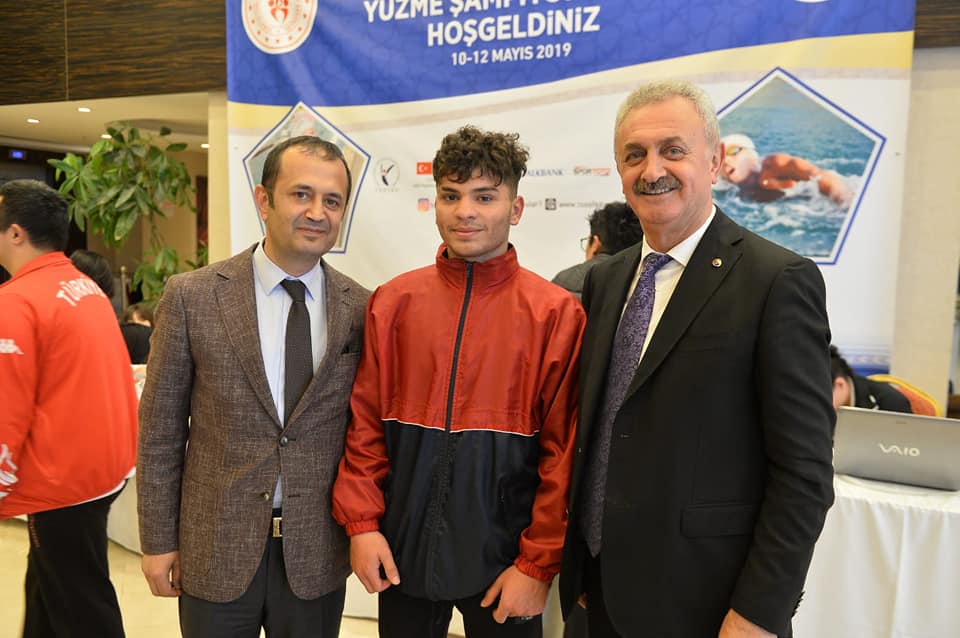 35 farklı şehirden 83 Down Mental ve Otizm engel grubundan sporcularımız, 65 antrenörle ülkemizin en özel sporcusu olmak için Türkiye yüzme şampiyonasında yarışmaya Gebze