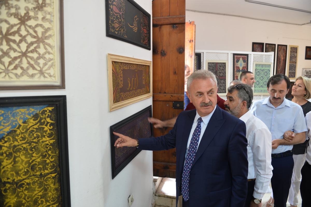 Gebze Anibal Anadolu Lisesi öğrencilerinin Görsel Sanatlar Sergisi