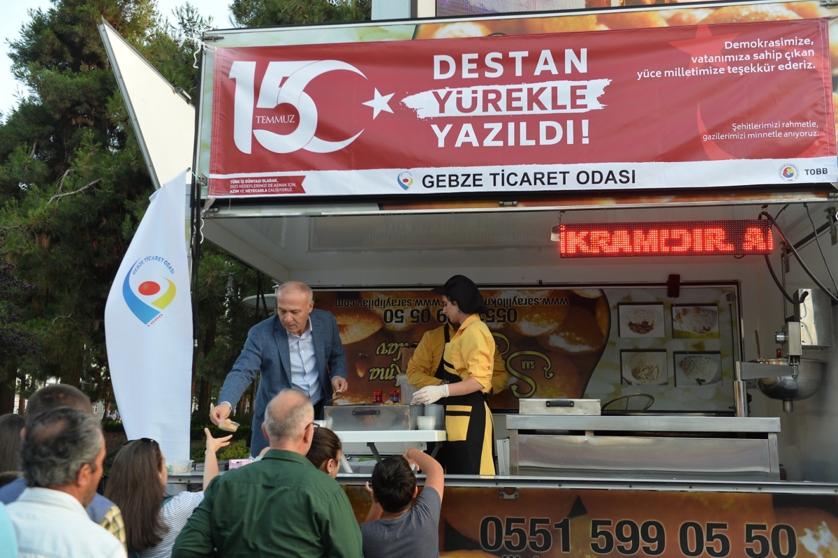Tüm şehitlerimize, gazilerimize ve milletimize saygı ve minnetle...
