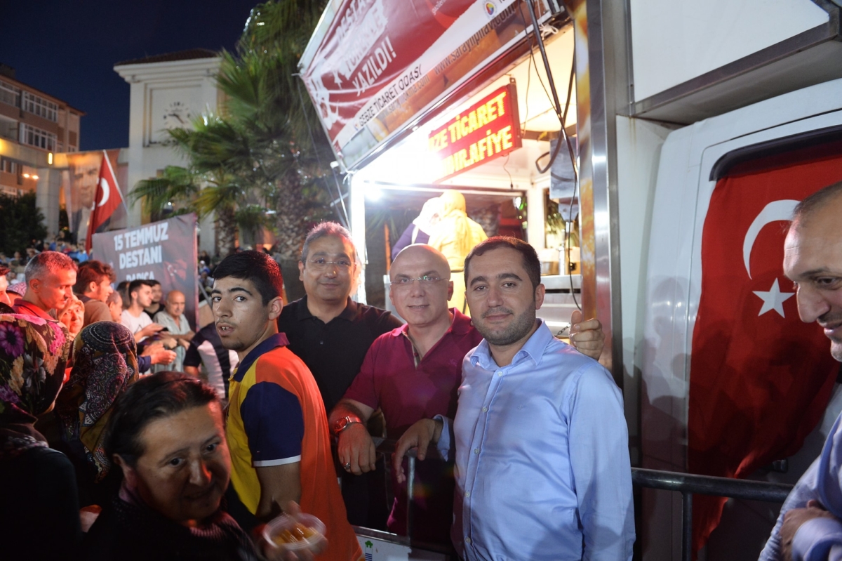 Tüm şehitlerimize, gazilerimize ve milletimize saygı ve minnetle...