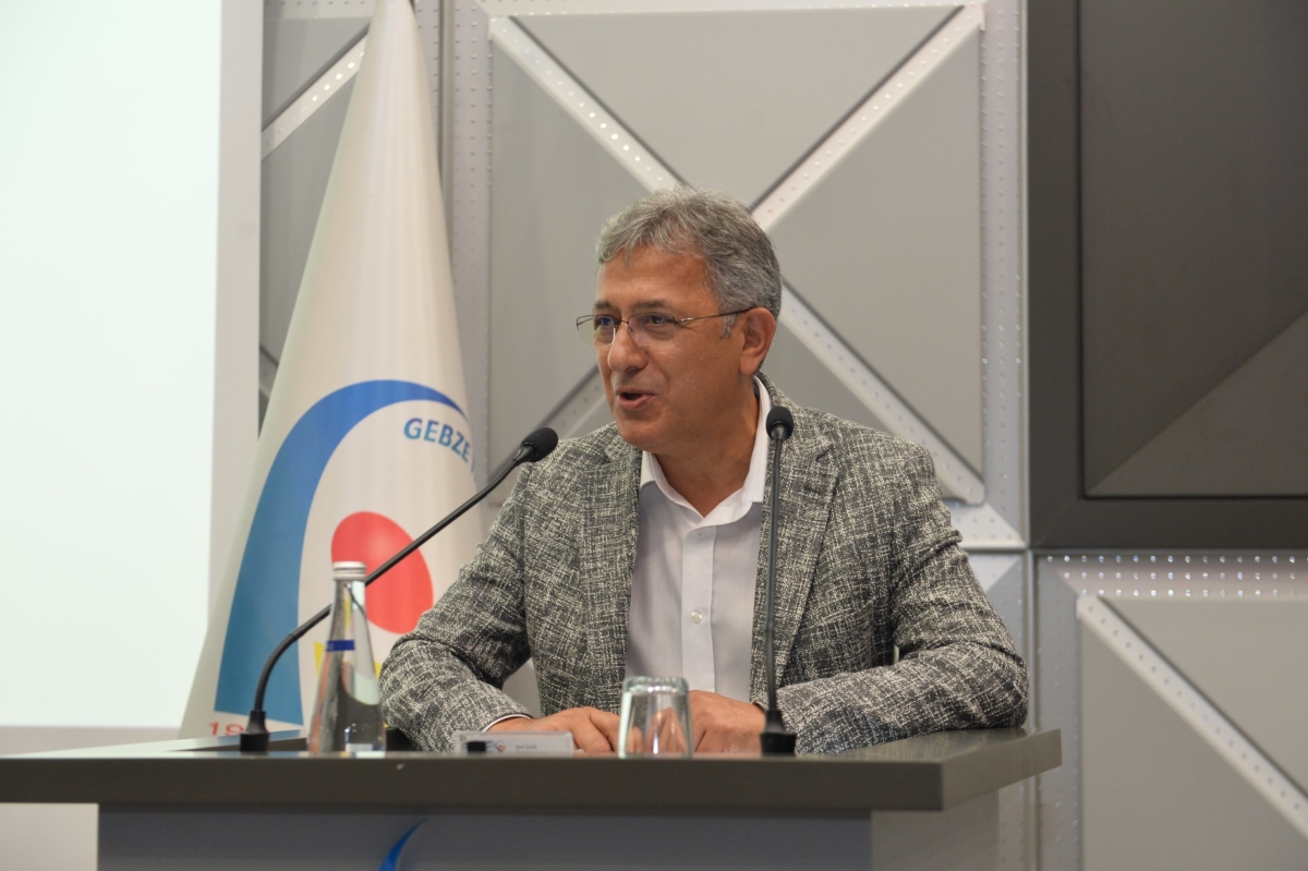 Yeni Ekonomik Paket ve Güncel Ekonomik Sorunlar ile AR-GE Teşvikleri ve Uygulamaları konulu seminer Odamız ev sahipliğinde gerçekleştirildi.