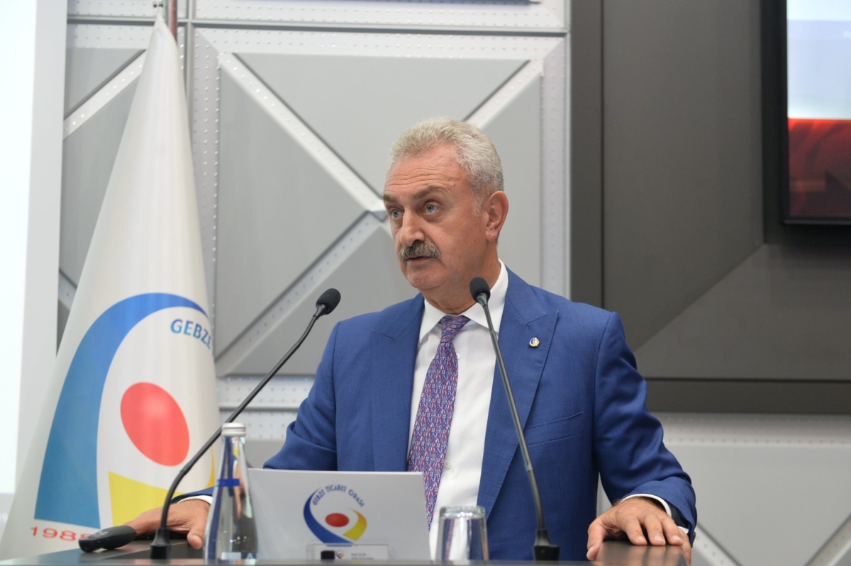 Yeni Ekonomik Paket ve Güncel Ekonomik Sorunlar ile AR-GE Teşvikleri ve Uygulamaları konulu seminer Odamız ev sahipliğinde gerçekleştirildi.