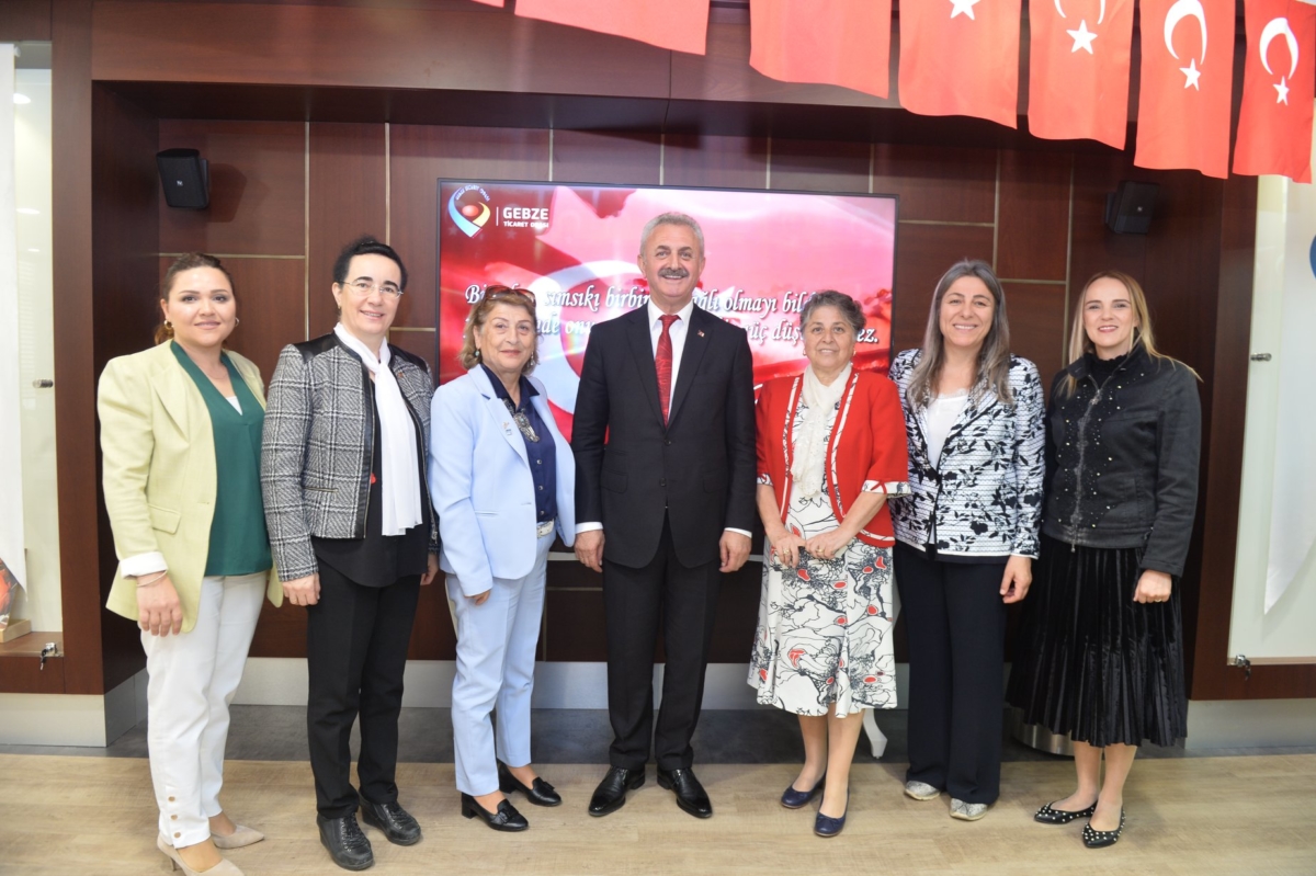 81 İl’de tüm Odalar ve Borsalarla birlikte eş zamanlı olarak Barış Pınarı Harekatı’na destek amacıyla basın toplantımızı gerçekleştirdik.