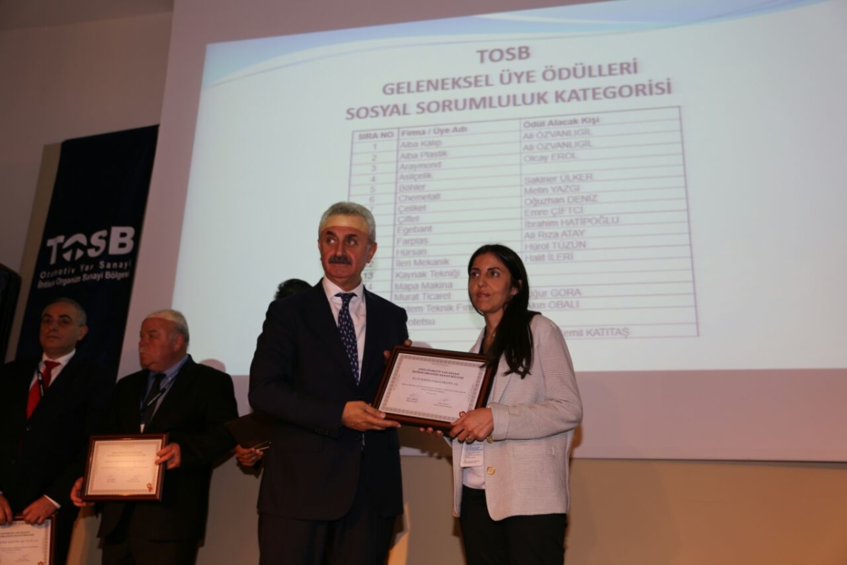 Yönetim Kurulu Başkanımız, TOSB Üyeleri Ödül, Yüksek Lisans Mezuniyet Törenleri ve Genel Kurul una Katıldı.