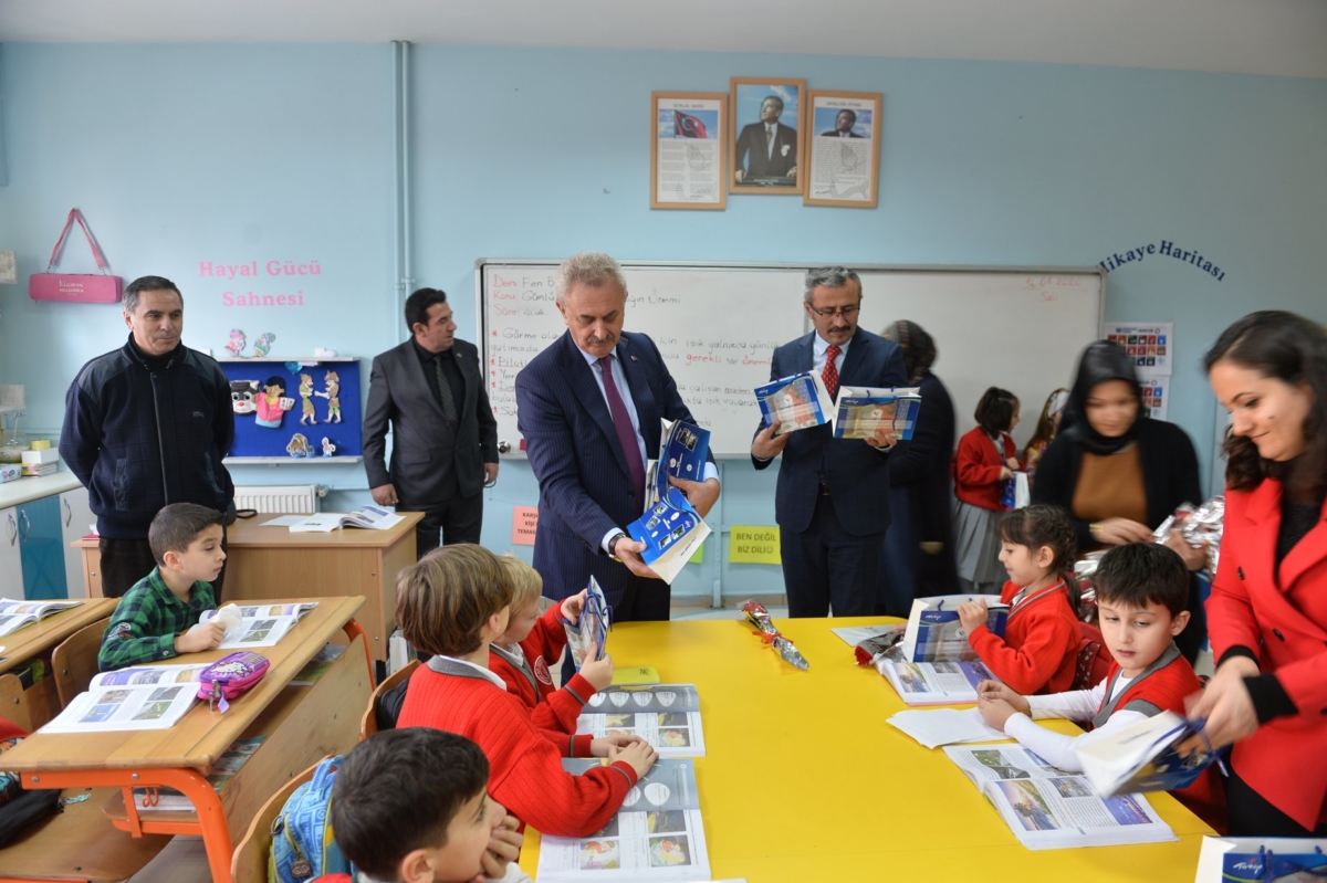Mehmet Alp Tiryakioğlu İlkokulu 3-E sınıfı öğrencisi Eda Haşimoğlu