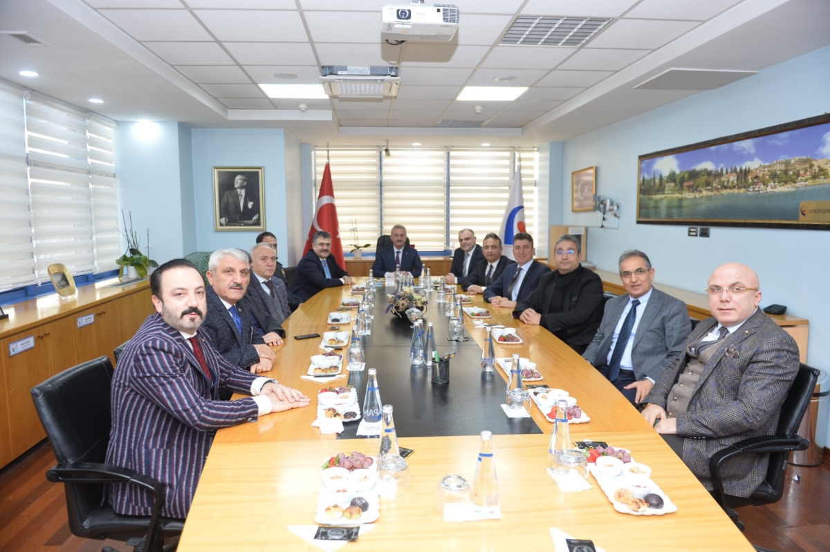 Kocaeli İl Emniyet Müdürümüz Veysel Tipioğlu ve Gebze İlçe Emniyet Müdürümüz Adil Uğur Bilgili Odamıza ziyaret gerçekleştirdi.