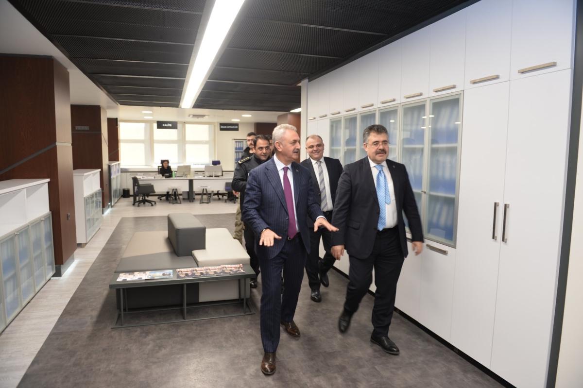 Kocaeli İl Emniyet Müdürümüz Veysel Tipioğlu ve Gebze İlçe Emniyet Müdürümüz Adil Uğur Bilgili Odamıza ziyaret gerçekleştirdi.