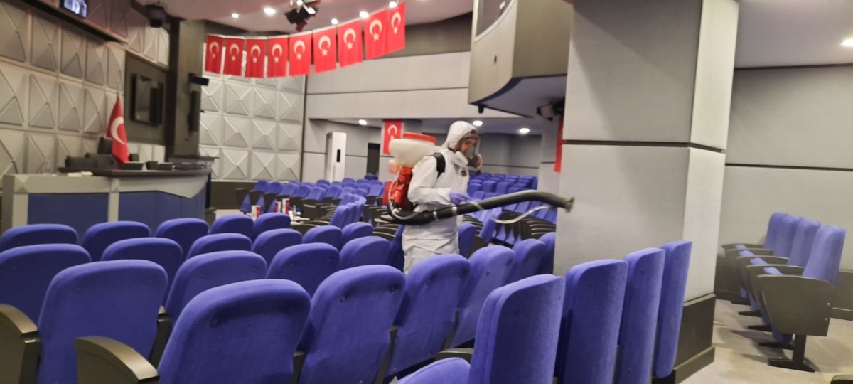 Odamızı dezenfekte etmeye devam ediyoruz.