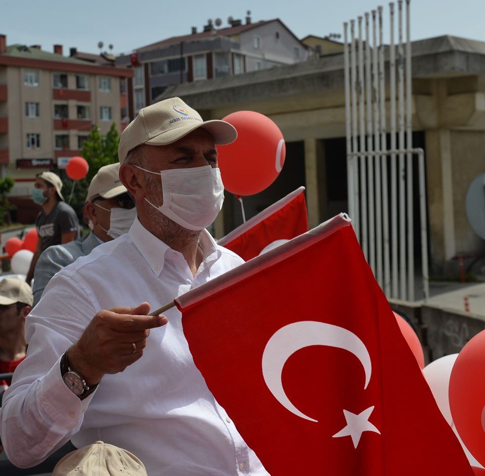 19 Mayıs Atatürk ü Anma Gençlik ve Spor Bayramında coşkumuzu bizlere balkonlarından eşlik eden Gebze Çayırova Dilovası ve Darıca halkımızla paylaştık