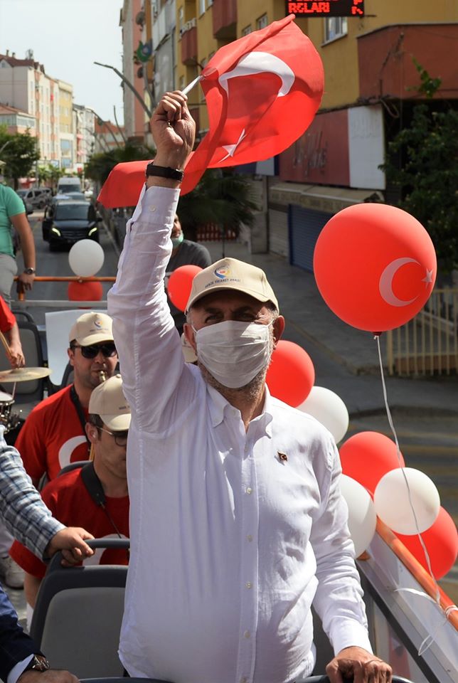 19 Mayıs Atatürk ü Anma Gençlik ve Spor Bayramında coşkumuzu bizlere balkonlarından eşlik eden Gebze Çayırova Dilovası ve Darıca halkımızla paylaştık