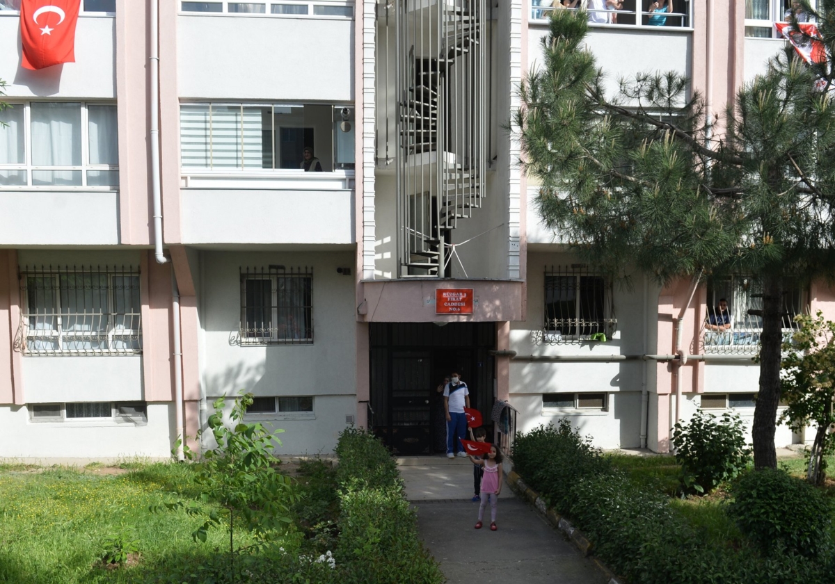 19 Mayıs Atatürk ü Anma Gençlik ve Spor Bayramında coşkumuzu bizlere balkonlarından eşlik eden Gebze Çayırova Dilovası ve Darıca halkımızla paylaştık