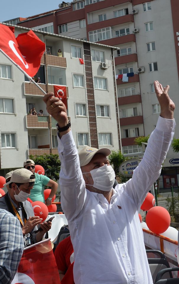 19 Mayıs Atatürk ü Anma Gençlik ve Spor Bayramında coşkumuzu bizlere balkonlarından eşlik eden Gebze Çayırova Dilovası ve Darıca halkımızla paylaştık