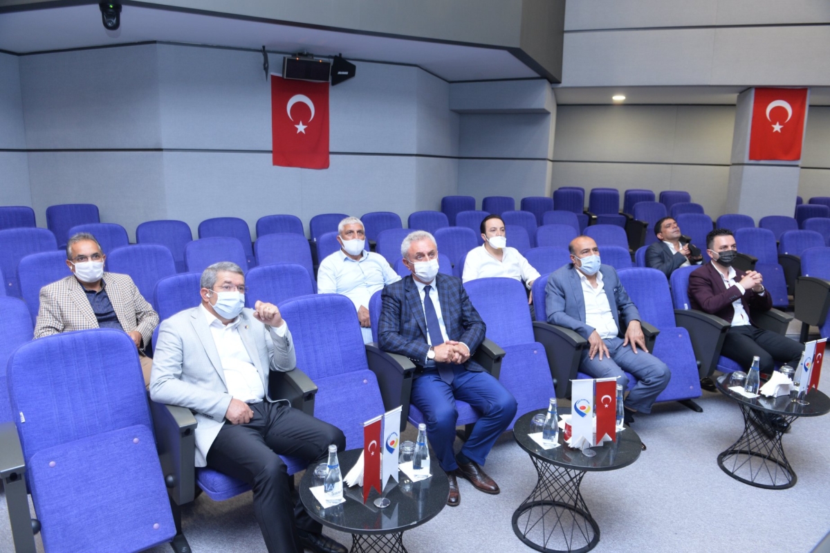 Van TSO Yönetim Kurulu Başkanı ve beraberindeki heyetin Odamızı ziyareti 