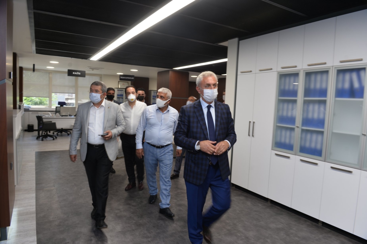 Van TSO Yönetim Kurulu Başkanı ve beraberindeki heyetin Odamızı ziyareti 