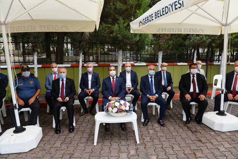 Şehitlik ziyareti