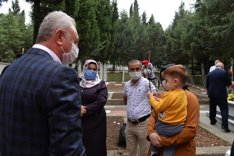 Şehitlik ziyareti